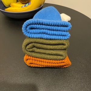 3 gap beanies brand new one with tags never worn
